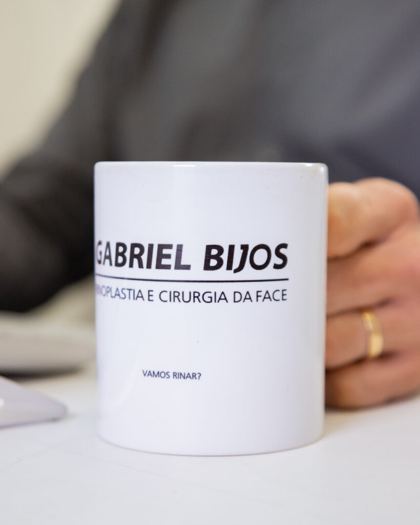 Consultório do Dr. Gabriel Bijos - vamos rinar